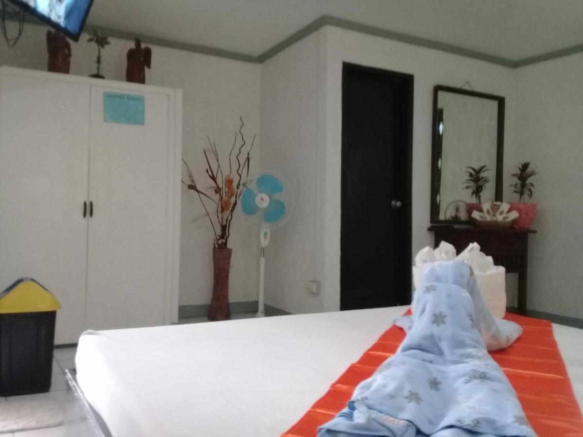 Isla Bonita Beach Resort Сан Хуан Екстериор снимка