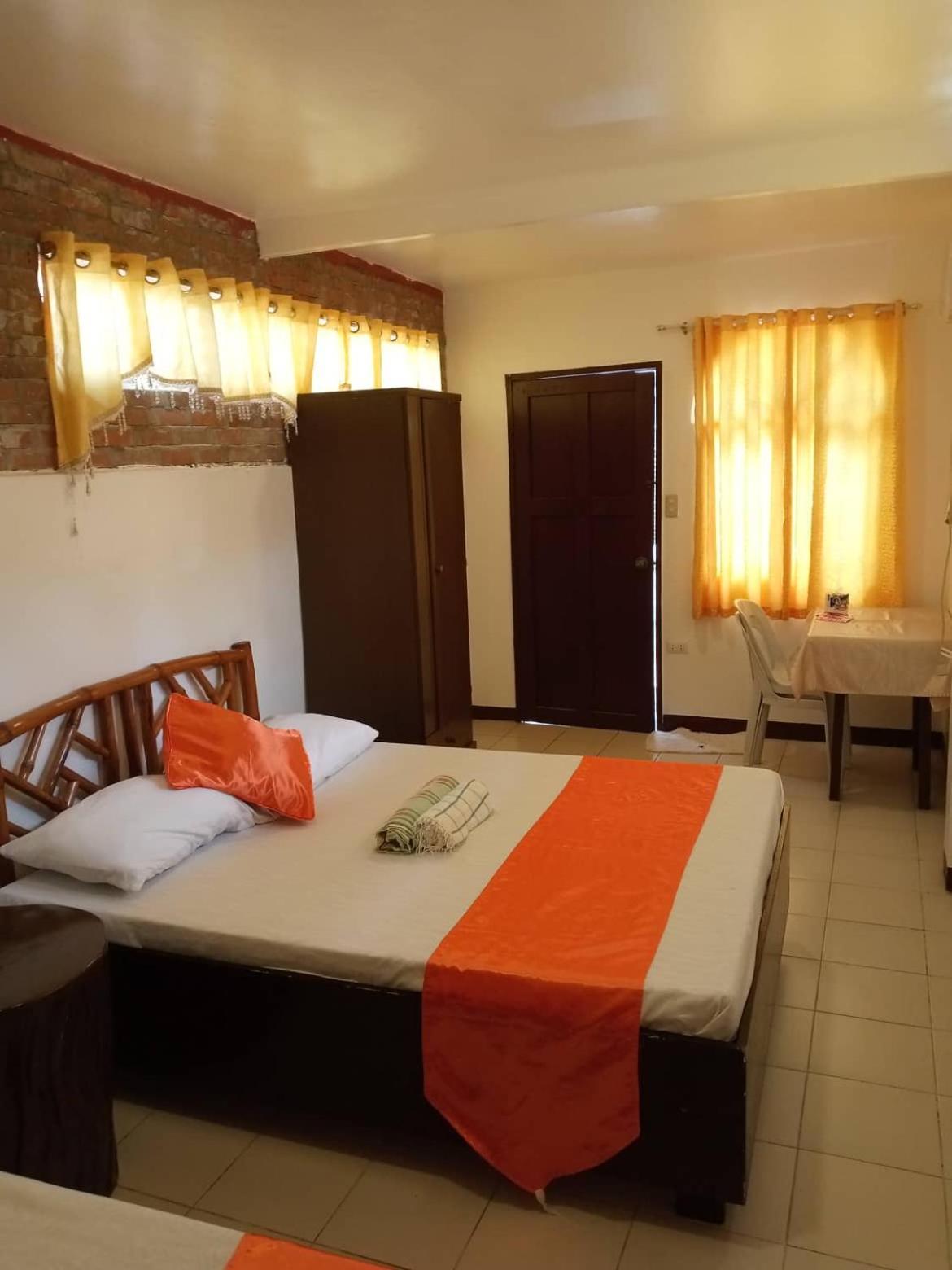 Isla Bonita Beach Resort Сан Хуан Екстериор снимка
