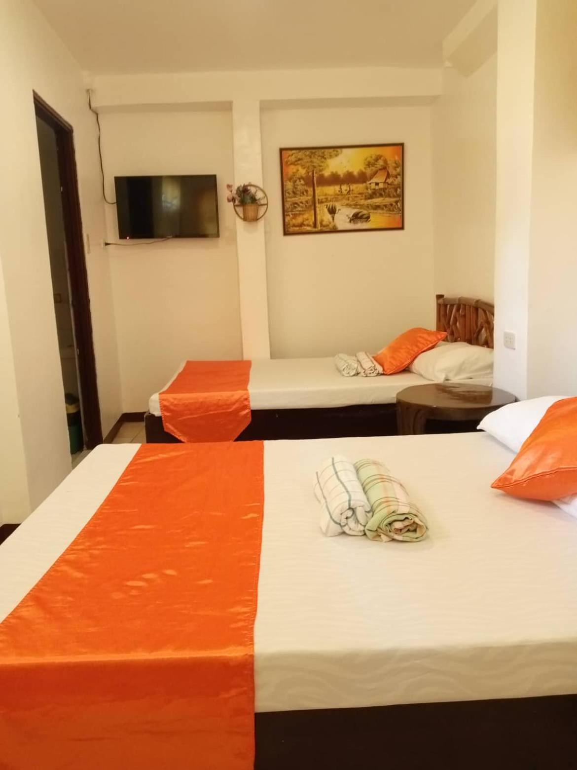 Isla Bonita Beach Resort Сан Хуан Екстериор снимка