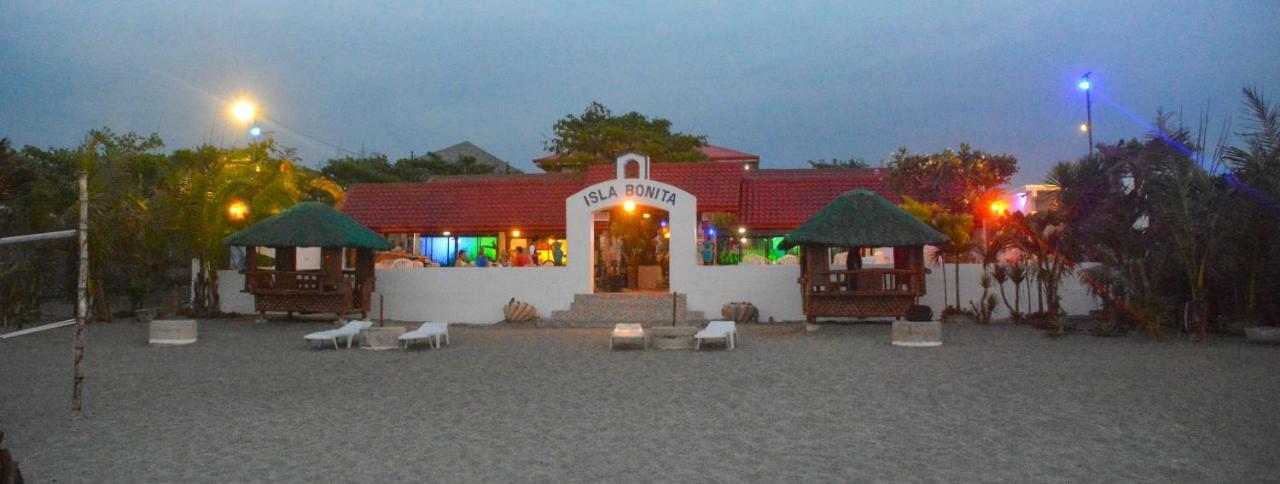 Isla Bonita Beach Resort Сан Хуан Екстериор снимка